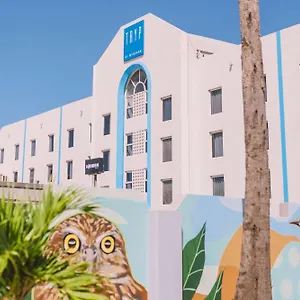Отель Tryp By Wyndham Aruba Adults Only
