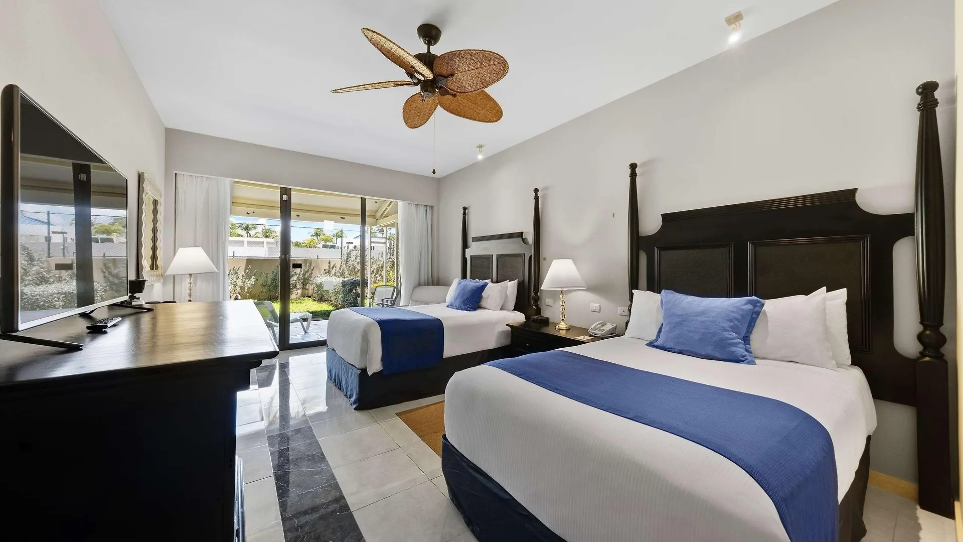 Barcelo Aruba Hotel Palm Beach 4*,